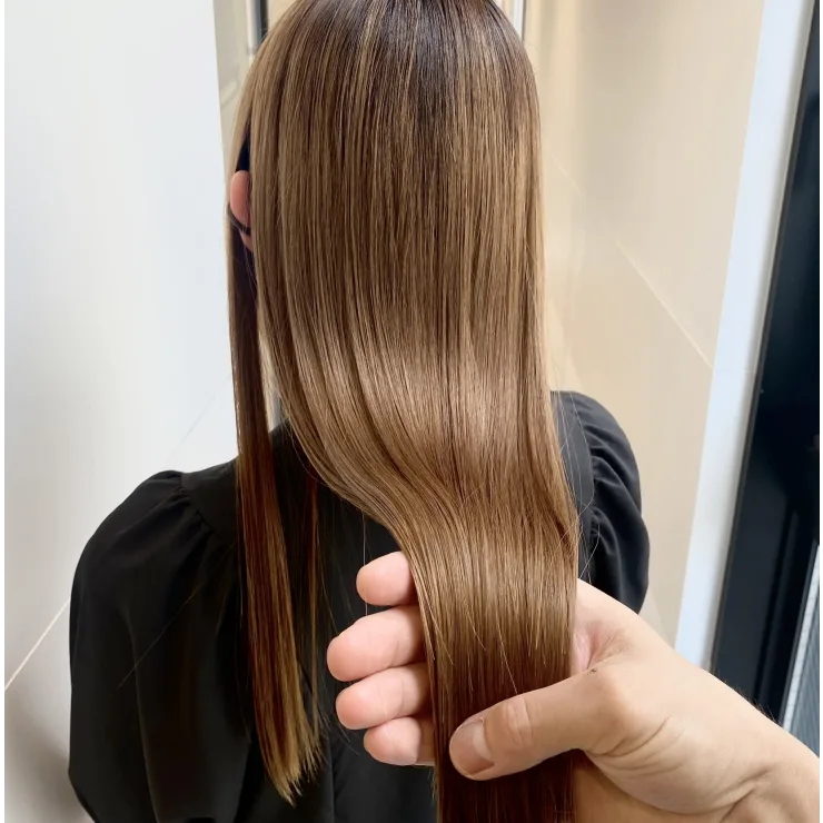 洋装に合わせたナチュラルヘア